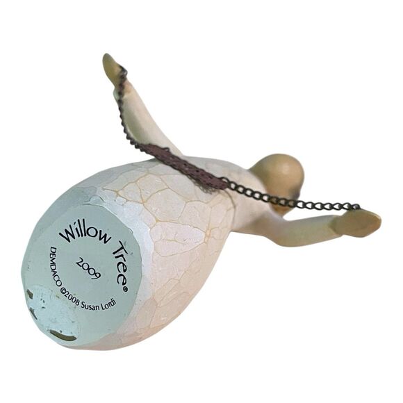 Demdaco WILLOW TREE Susan Lordi 2009 "Peace & Joy Throughout the Year" Ornament - Picture 9 of 9